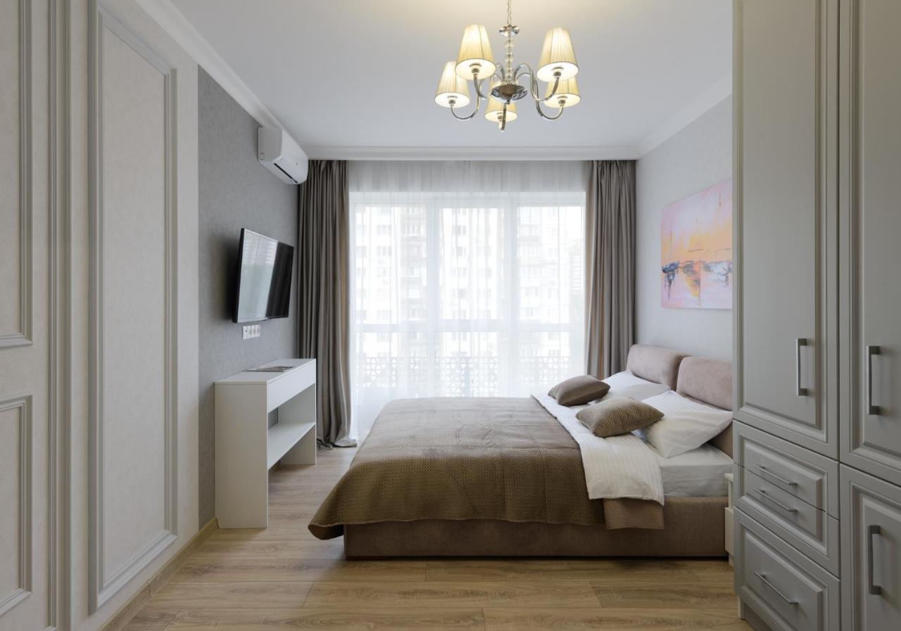 Modern New Cozy Apartment Kvartet Railway Station Kiev Exterior foto
