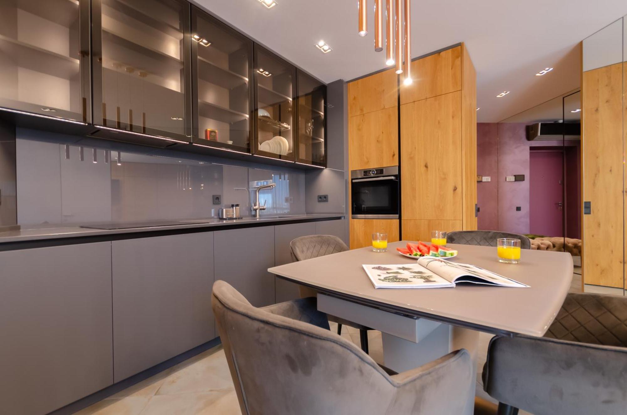 Modern New Cozy Apartment Kvartet Railway Station Kiev Exterior foto